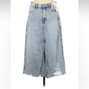 NWT Kenzie Denim Maxi Skirt with Distressed Detail 8/29
